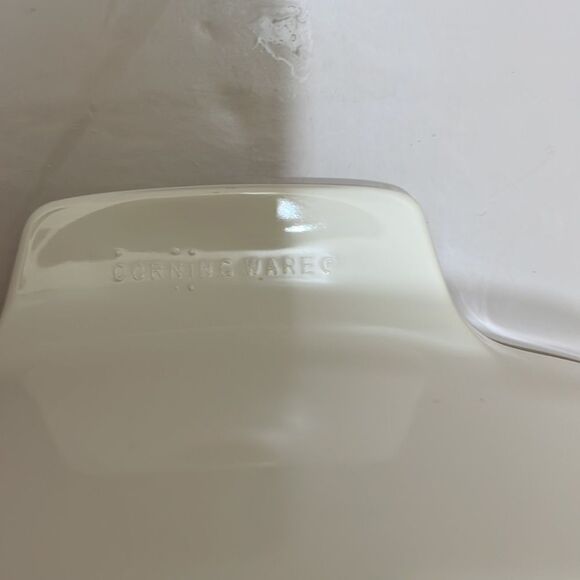 TWO CORNING WARE BAKING DISHES IN FOREVER YOURS HEARTS PATTERN - Picture 6 of 10